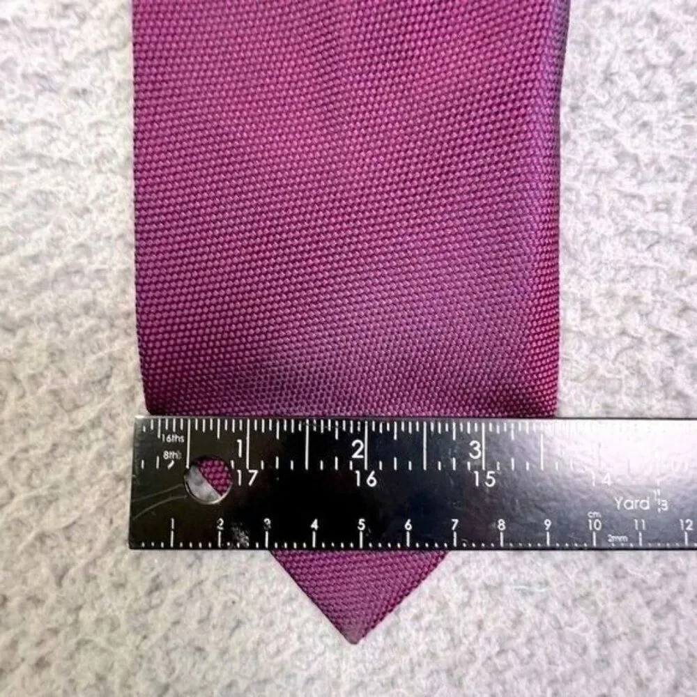 GUCCI MENS SILK TIE WINE COLOR